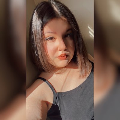 rozhesmiz's profile picture. 