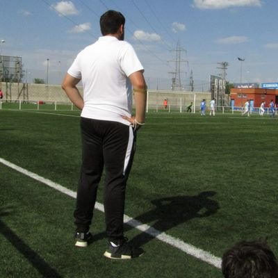 REAL MADRID CF ⚽️
Humildad y esfuerzo💪🏼
Entrenador N3
