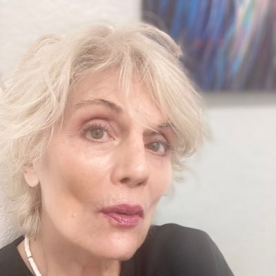 moonstruckrose1's profile picture. I am just a wonderful woman
Smart, Educated,great sense of humor, empathetic, animal and  wildlife lover and finally ,
I am beautiful!