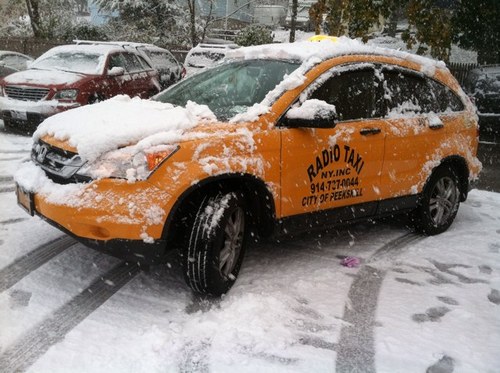 24hrsradiotaxi's profile picture. 