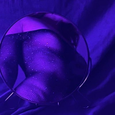 idontcaresunny's profile picture. тінь від сонця