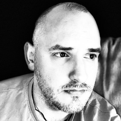 Geek. Gamer. Marketer. Martial Arter. F1 lover. MTB rider. Occasional blogger & photographer. Walking my talk. Avoiding the echo. Always learning.