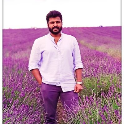 kuttan_anu's profile picture. LaSt BeNcHeR..!