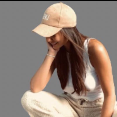 رحله طويله شاقة بلا ابي 💔~يارب لا تجعلني منسيّه بعد وفاتي وهبّ لي من يدعو لي دائما ~ حروف لا تمثلني راقت لي فوجدتها جميلة