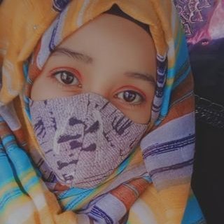 This is Huma Ameer—a front-end developer certified by freeCodeCamp and has done Bscs from Aptech Institute of Computer.