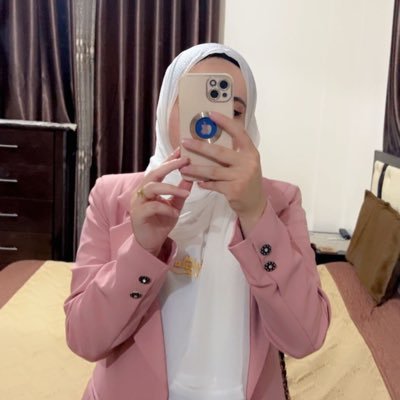 Eňģ-Ñājłâ
.. Software Engineering,AUG
الحُلم قَرية مَهجُورة نَرحَل لهَا عِندَما تَضيق بِنَا مَدينة الوَاقع ..!
مقدسية ❣