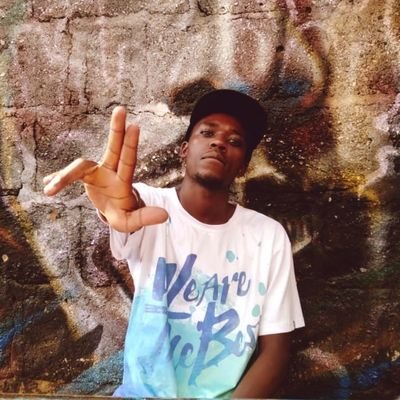 Black champ outa RoNGa🐞
📍westside #125gunman
STREET RAPPER/HYPE MAN
#MWcrewbigboss
#hiphopcutureKE
#GamblerzKe