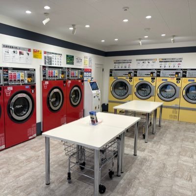 旭川市内でコインランドリーBEST WASHを運営しております。 豊岡15条店 豊岡15条8丁目1-12 末広５条店 末広5条2丁目1-23 営業時間5:00-24:00 (末広5条店共)無休です！ご利用お待ちいたしております。