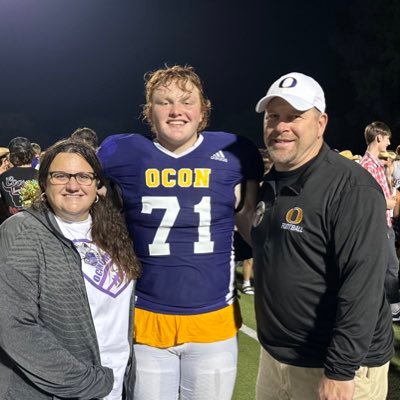 Oconomowoc High School 2025 | All Conference OL | 6’ 1.5” 270lbs | Bench: 295/ Squat: 495 | 5.2 40 | 3.9 Gpa | Email: mason8red@icloud.com