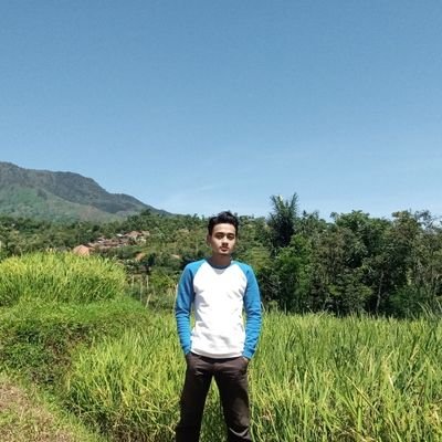 AbeyBerry's profile picture. Bukan selebritis, dan bukan public figur. Jadi wajar followernya sedikit.