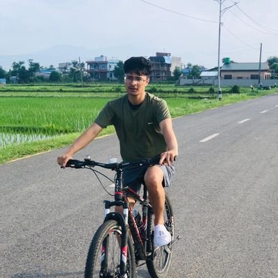 rularboy92's profile picture. कसैले बाटो काटे त बाटो फेर्छ्न मान्छेहरु 
तिमीले त भर काटेउ
मैले मन फेर्नु के गलत भयो र