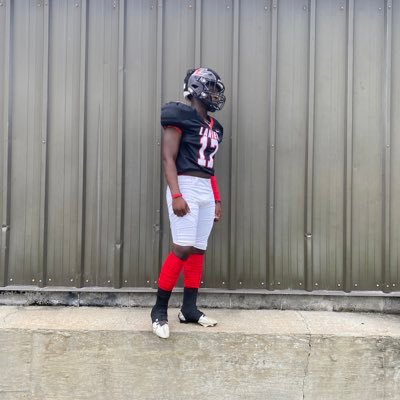 Philippians 4:13~ c/o 26’~Lanier County high~LB/G/K/P~5’11 195lb~229-569-5717