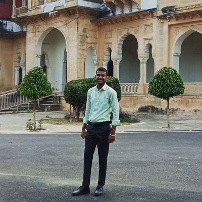 AnuragY09276796's profile picture. Student-UNIVERSITY OF ALLAHABAD        
शीलम् परम् भूषणम्                                                       
विद्रोही 🤟🏻
