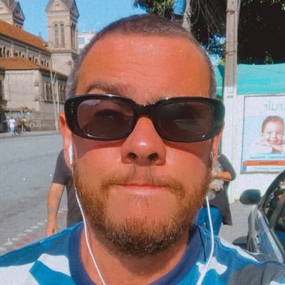 Posto o que penso e fodace, ninguém lê mesmo. 🏳️🌈 (ele/he/il/él)
