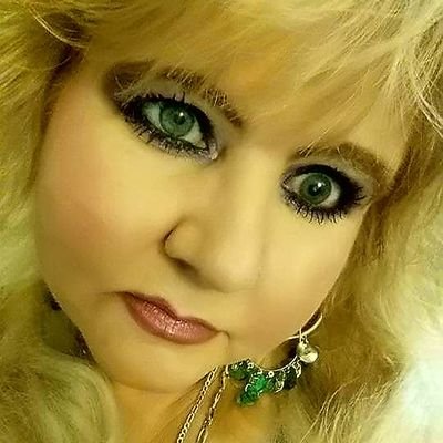 CHRISTIAN CONSERVATIVE
#MAGA #NRA Protect our Children.
Back the Blue. Honor our Military.
Defend our Country.
No DM's / PORN
