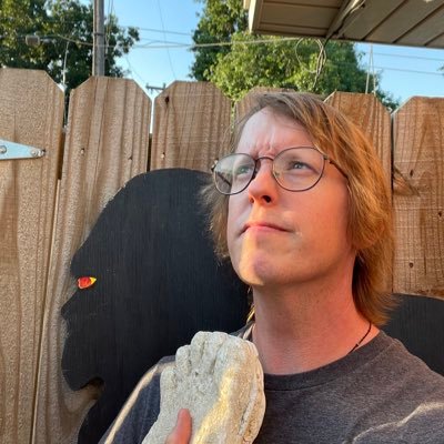Horror writer, author of the horror novel Apartment 239 and the children's book A Cemetery Stroll. Books: https://t.co/ClELKs8PaW