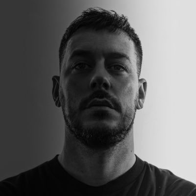 flowlinestattoo's profile picture. 