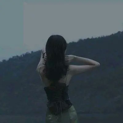 monkeyzarah's profile picture. one today is worth two tomorrows.