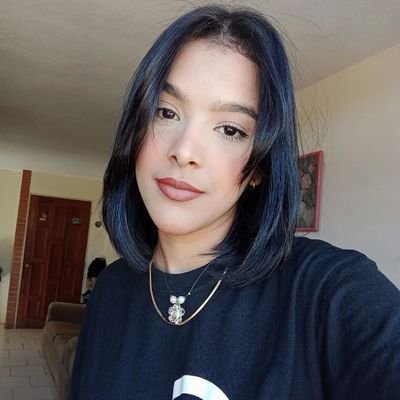 Aquí digo lo que pienso, mientras que en la vida real, pienso lo que digo.