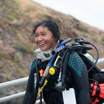 Ocean lover, curious and curiouser, let's get dirty, beauty through the lens of science, Marine Bio PhD, giant kelp