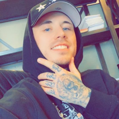 TheRealCrosley's profile picture. .ℭ𝔩𝔢𝔞𝔫𝔩𝔦𝔫𝔢𝔰𝔰 𝔑𝔢𝔵𝔱 𝔗𝔬𝔬 𝔊𝔬𝔡𝔩𝔦𝔫𝔢𝔰. 𝓰𝓮𝓽𝓽𝓲𝓷 𝓬𝓪𝓼𝓱 𝓴𝓲𝓷𝓰 𝓕𝓵𝔂𝔂𓂀𝓛𝓲𝓯𝓮 🙎🏼‍♂️🍓💎