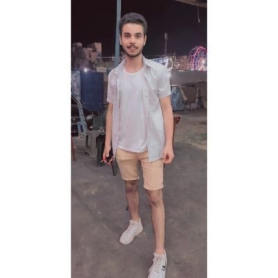 شخص استثنائي ولد بالخطأ علي هذا الكوكب