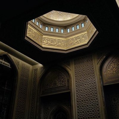 _nvcl1's profile picture. مُتشبّث برحمته يَرقبُ لُطفه..()🌧️