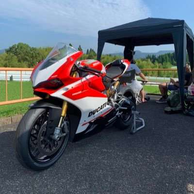 ninja250z800's profile picture. 959panigale corse/nurse  もっとサーキット走りたいマン