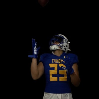 C/O ‘25 | GPA~3.5 | RB/LB 🏈 | Tahoma highschool, Maple valley, WA | HT: 5’10 WT: 205