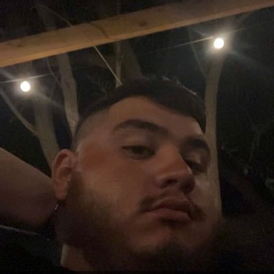justingarza50's profile picture. drink water