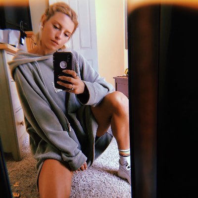 l_marin22's profile picture. 