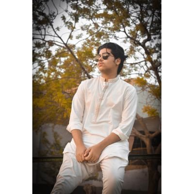 TheIronEagleNFT's profile picture. NO STALKING JUST FOLLOW 🙃
Front End web Developer
Another Artist Stuck in Engineering 🥲
Portfolio 👇