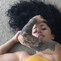 Marla (@marlashiner74) 's Twitter Profile