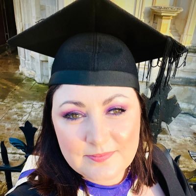 Dani, @Coloplast_UK Ambassador. Chronic Illness Life. Historian to be👩🏻‍🎓Currently MA History @_UoW Researching Medieval Royal Infertility and Queenship