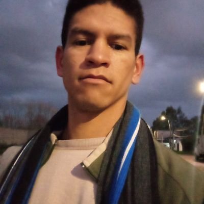 pabloechaves95's profile picture. El soldado, el eslabón fuerte de la cadena..