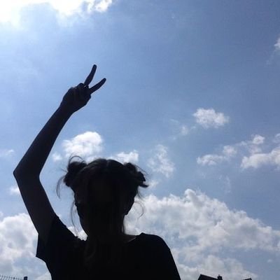 mikrorna's profile picture. 