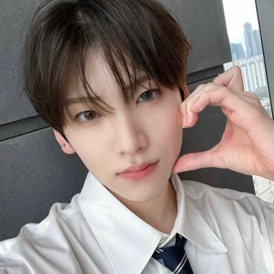 hydkdosnal's profile picture. 