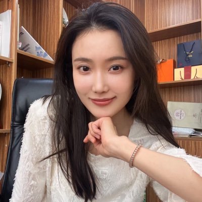 Kiki26861061's profile picture. Growth is what everyone has to go through.