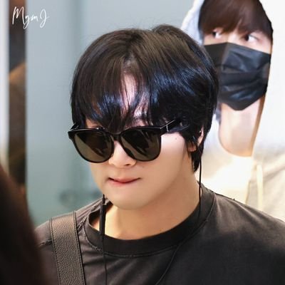Akun ini khusus buat baca AU, jdi jngan di follback yahh kak^^