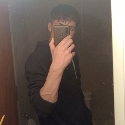 joakoH14's profile picture. te baje mi universo y ni una estrella alcanzaste ✨