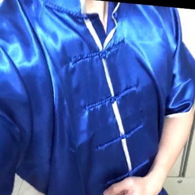 bluesilkysatin's profile picture. Love nylon satin shorts, satin shirts and pants, shiny clothing like suits with satin lining, 武术服，汉服