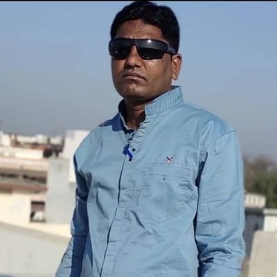 કોણે કહ્યું મોજાં દરિયામાં જ હોય છે
કંઇ કેટલાંય વમળ હૈયાના તળિયામાં હોય છે....😔😔😔
