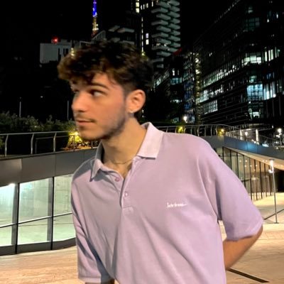 estterveii's profile picture. もう少し眠ろう、he/him