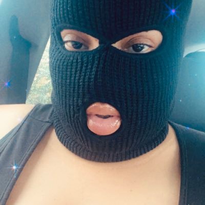 Fat woman who loves to suck/f*ck BIG DICKS. Master throat goat 😜. Bi, hey ladies! Cali, LA. 🚫 Meet ups. No face, no case 😎.