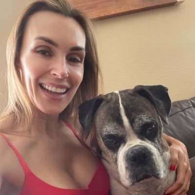 LaureChlo258423's profile picture. 