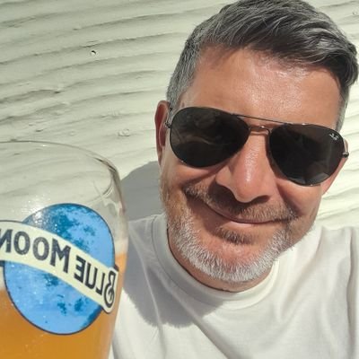 hutchy70mcfc's profile picture. 