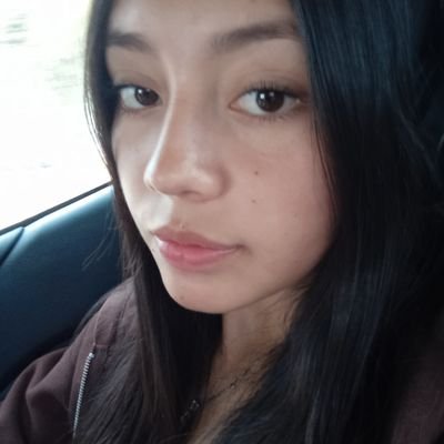 linaclown's profile picture. el sol al lado tuyo no es tan brillante