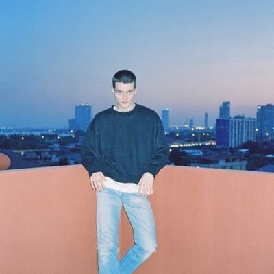 j4jerry_j's profile picture. 💫 Respecting myself is the foundation of my happiness ✨💫💪