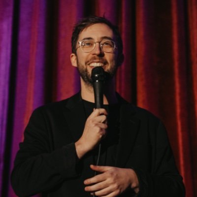 CircusAnthony's profile picture. Humoriste inconnu et raconteur d'histoire. Anciennement @anthony_circus avant que les russes ne me hackent.