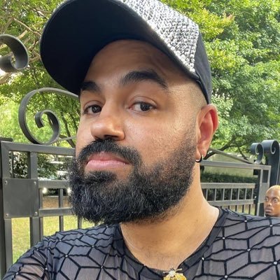 kakez_t's profile picture. Gamer, cat owner NSFW (99% of the time)